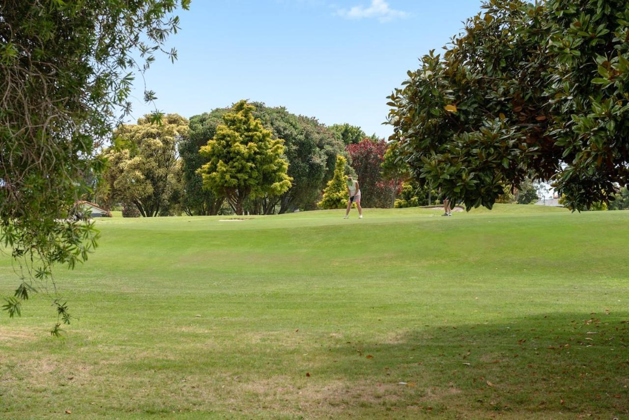 Вилла Golfers Delight In Quiet Cul De Sac Маунт-Маунгани Экстерьер фото